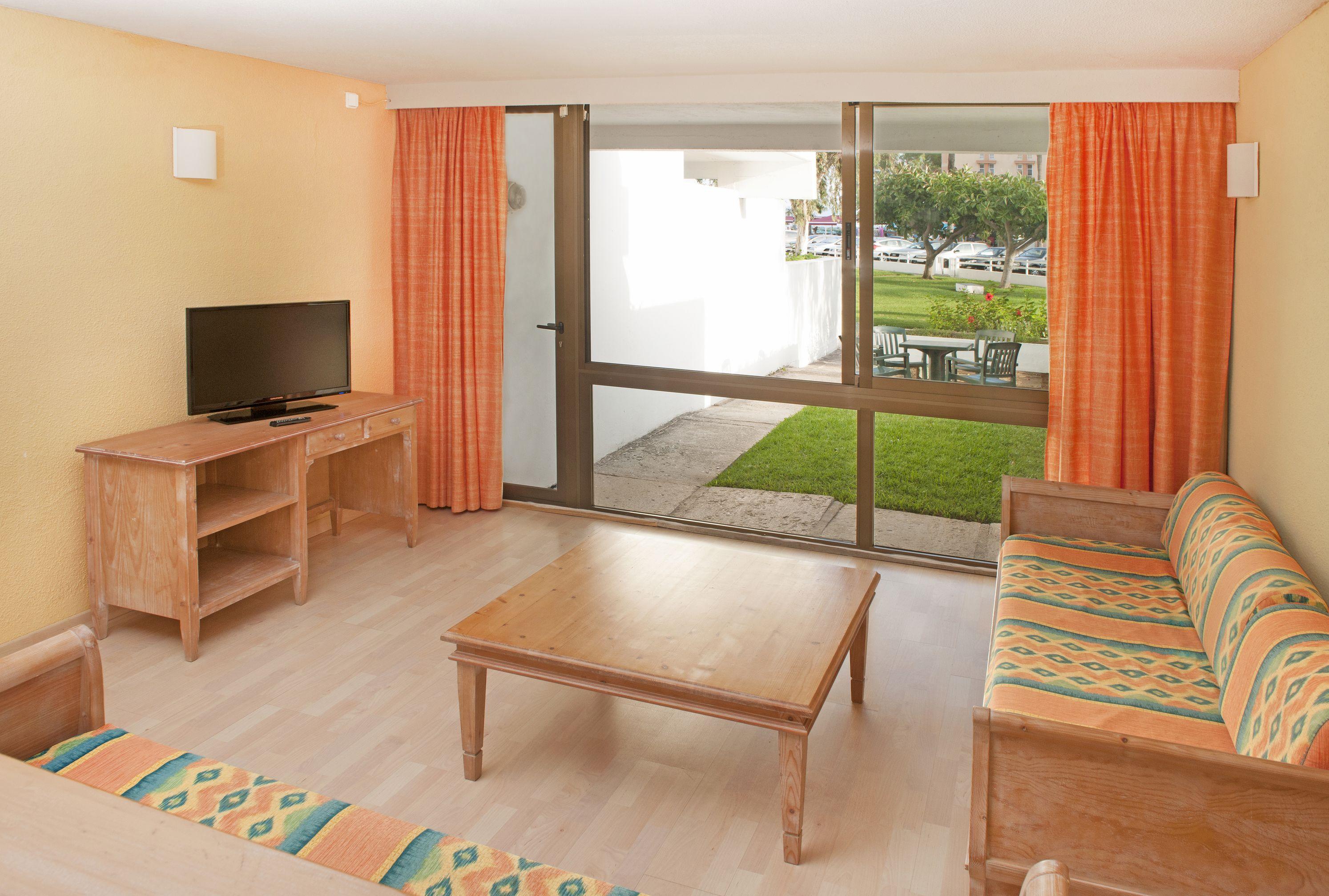 Iberostar Waves Ciudad Blanca Hotel Alcudia  Ngoại thất bức ảnh