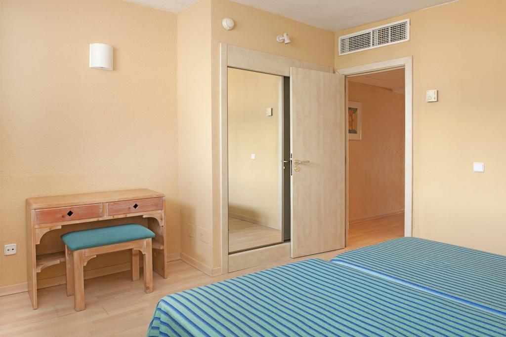 Iberostar Waves Ciudad Blanca Hotel Alcudia  Ngoại thất bức ảnh