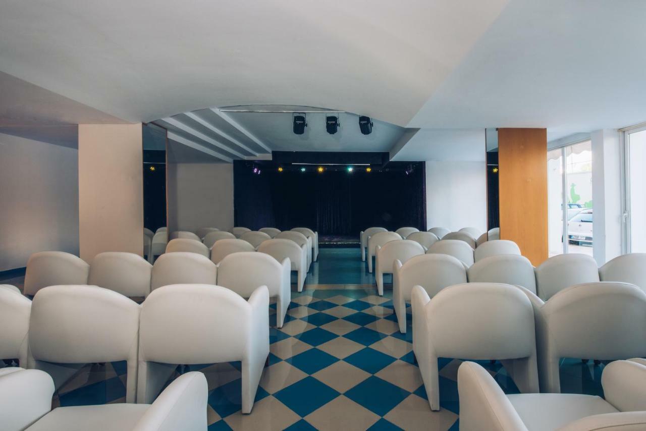 Iberostar Waves Ciudad Blanca Hotel Alcudia  Ngoại thất bức ảnh