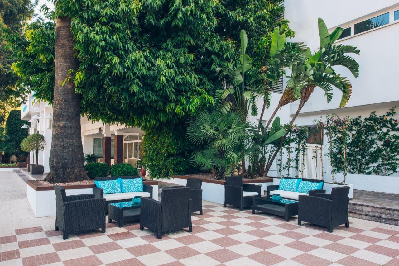 Iberostar Waves Ciudad Blanca Hotel Alcudia  Ngoại thất bức ảnh